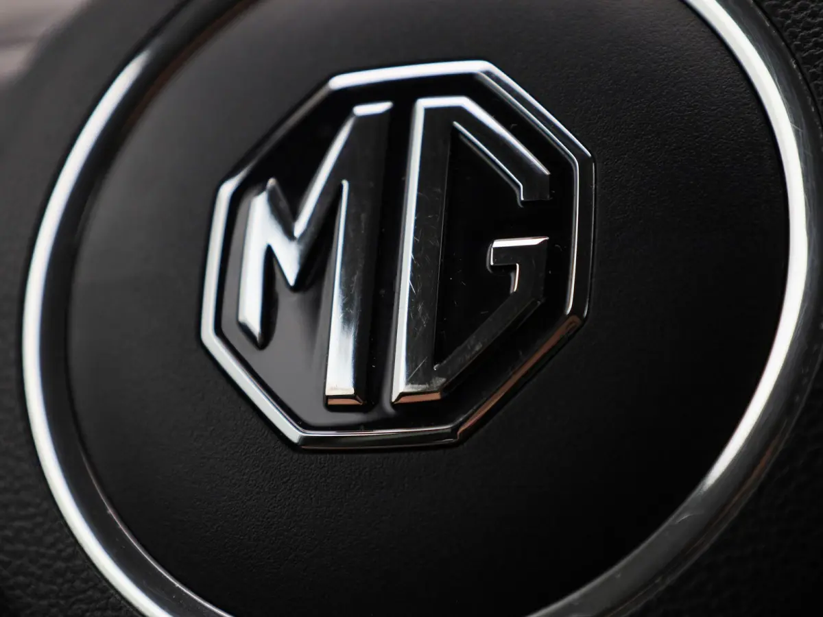 MG5 Electric Long Range Luxury 61 kWh | Apple Carplay / Android Auto | Cruise Control | Achteruitrijcamera |