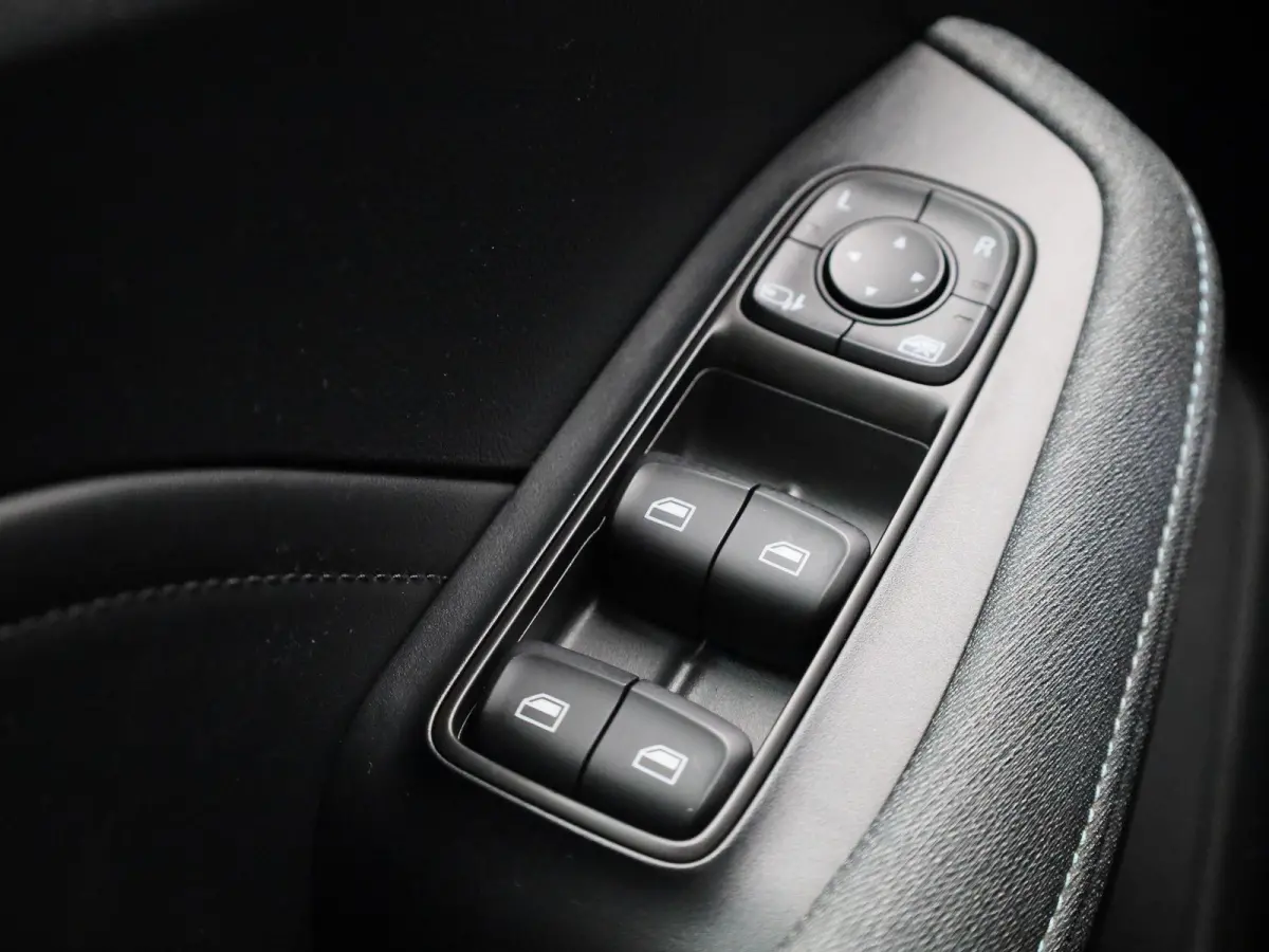MG5 Electric Long Range Luxury 61 kWh | Apple Carplay / Android Auto | Cruise Control | Achteruitrijcamera |