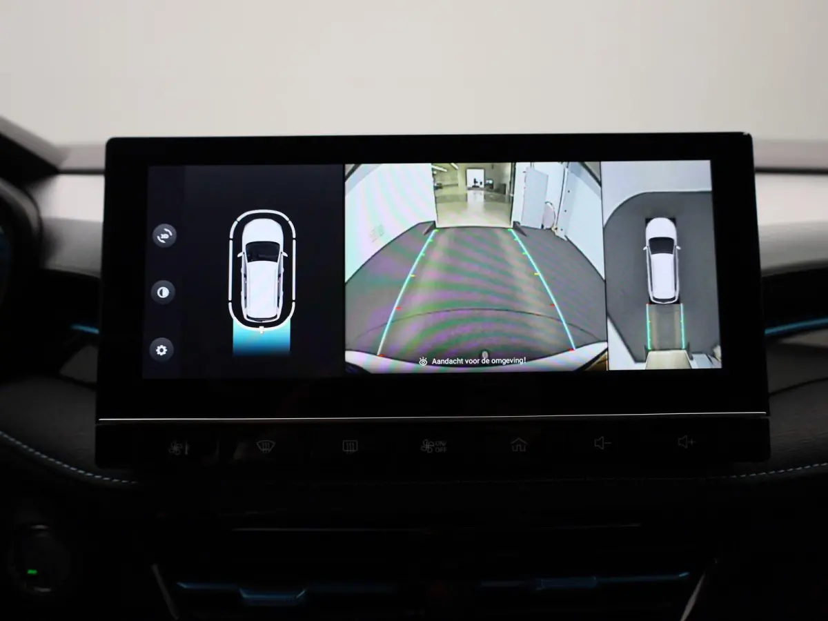 MG5 Electric Long Range Luxury 61 kWh | Apple Carplay / Android Auto | Cruise Control | Achteruitrijcamera |
