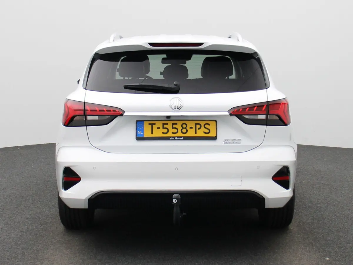 MG5 Electric Long Range Luxury 61 kWh | Apple Carplay / Android Auto | Cruise Control | Achteruitrijcamera |