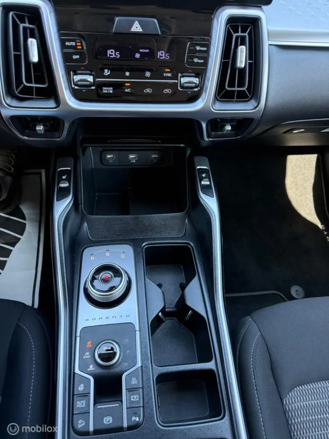 1.6 T-GDI Plug-in Hybrid 4WD 2023