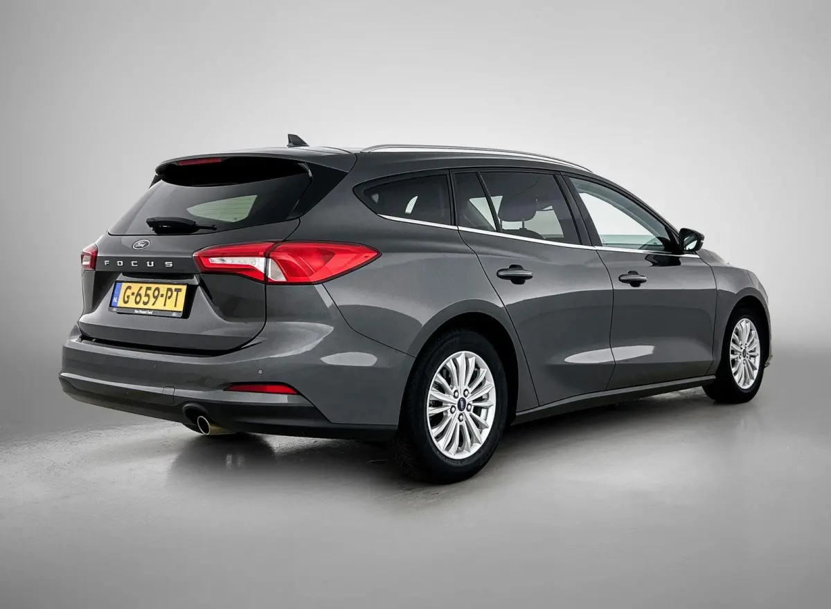 1.0 EcoBoost Titanium Business