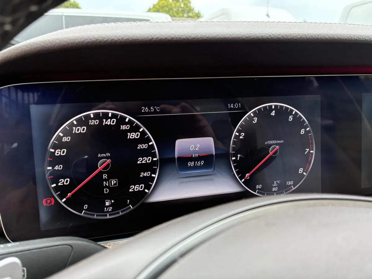 E200 Autom Leer Navi 360 Camera Nl Auto 16 Nieuw Model Uniek 98163 Km Eerste Eigenaar Vol Opties Perfecte Staat