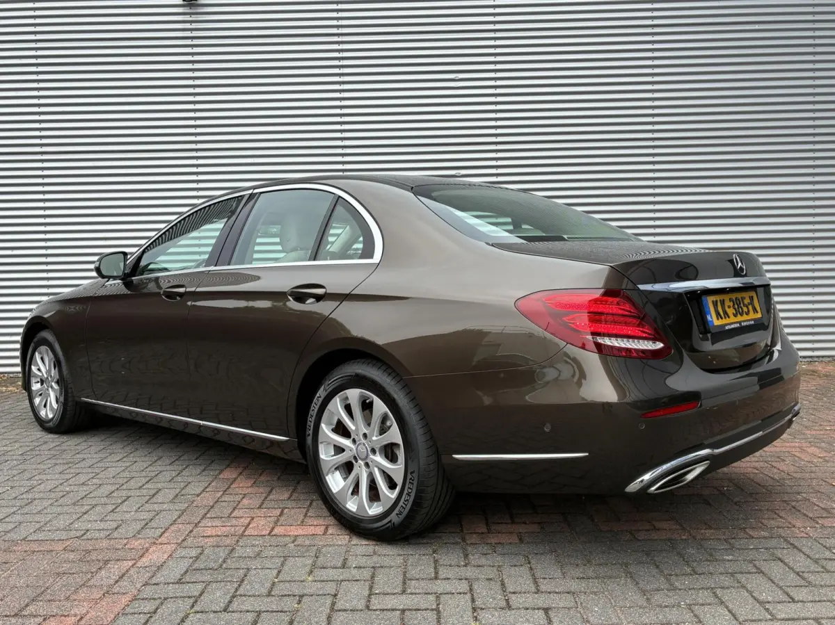 E200 Autom Leer Navi 360 Camera Nl Auto 16 Nieuw Model Uniek 98163 Km Eerste Eigenaar Vol Opties Perfecte Staat