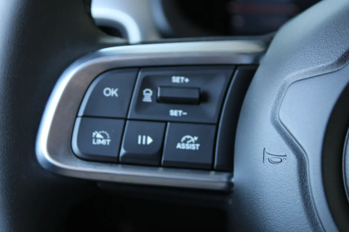 Summit 54 kWh | SOH 98% | Camera | Adaptive cruise control | Full LED | Apple Carplay/ Android Auto |