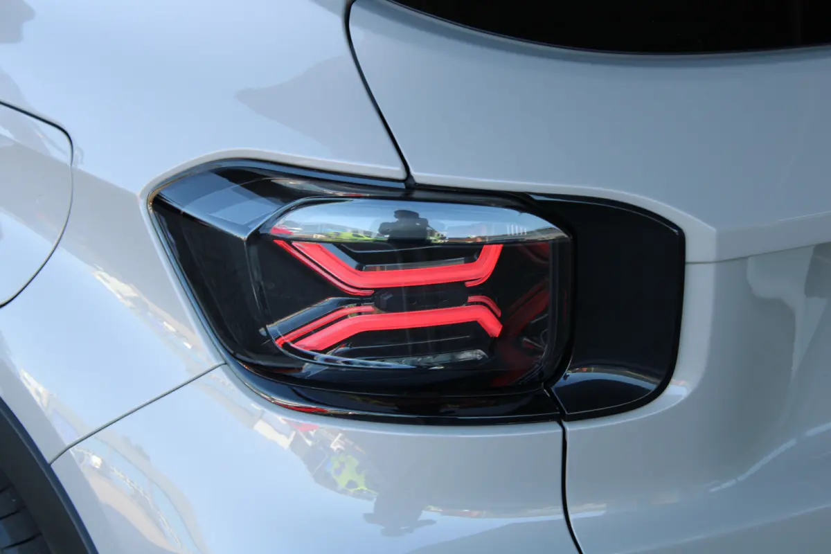 Summit 54 kWh | SOH 98% | Camera | Adaptive cruise control | Full LED | Apple Carplay/ Android Auto |