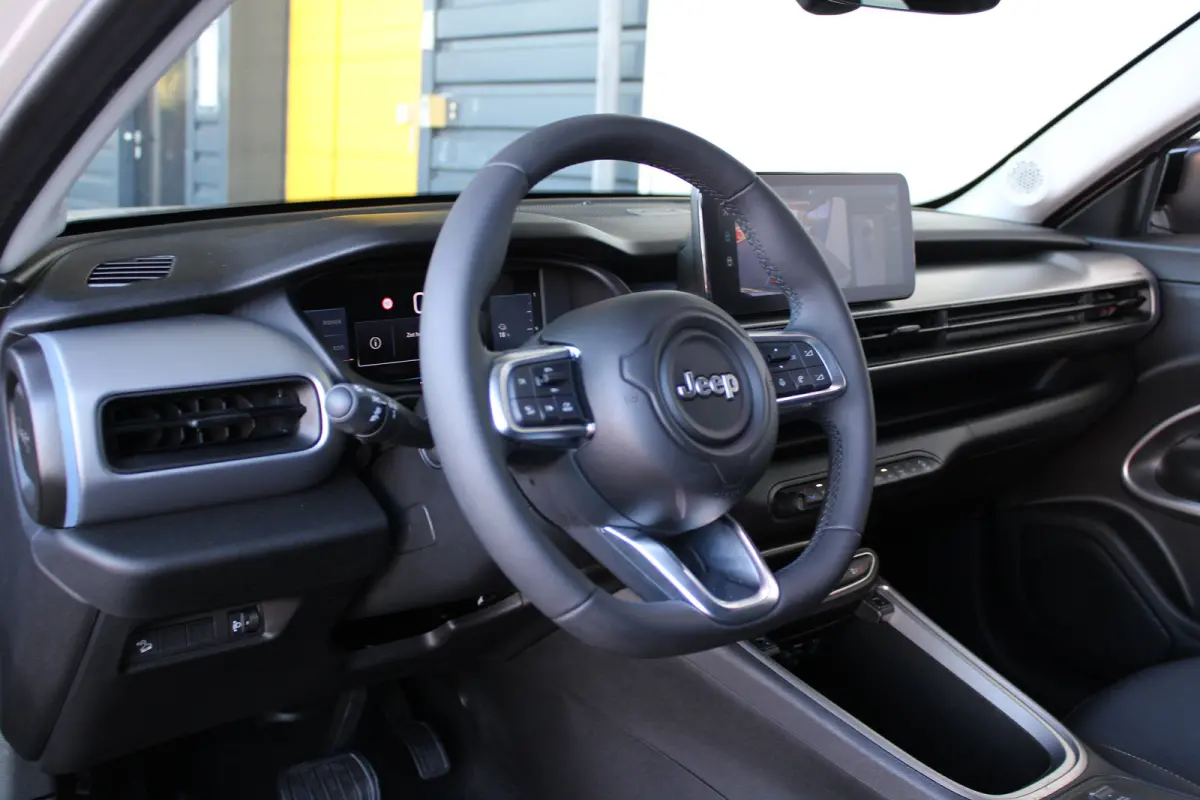 Summit 54 kWh | SOH 98% | Camera | Adaptive cruise control | Full LED | Apple Carplay/ Android Auto |