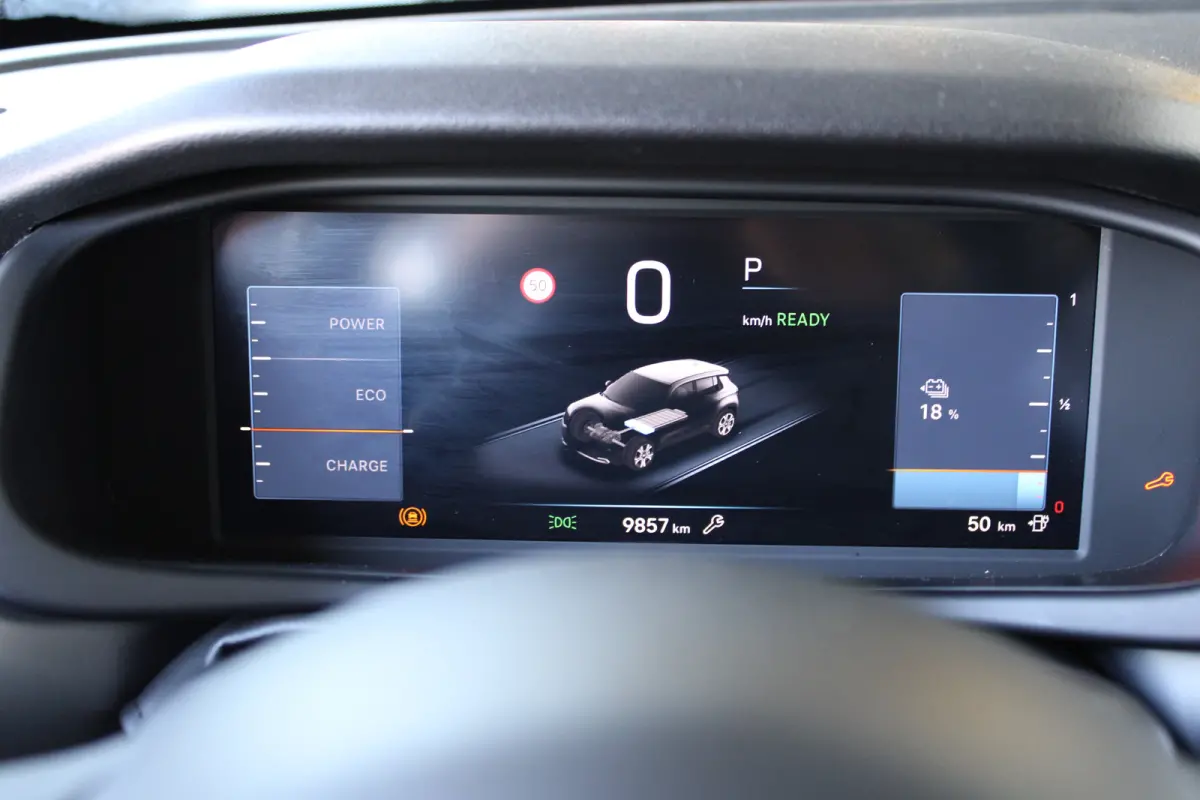 Summit 54 kWh | SOH 98% | Camera | Adaptive cruise control | Full LED | Apple Carplay/ Android Auto |