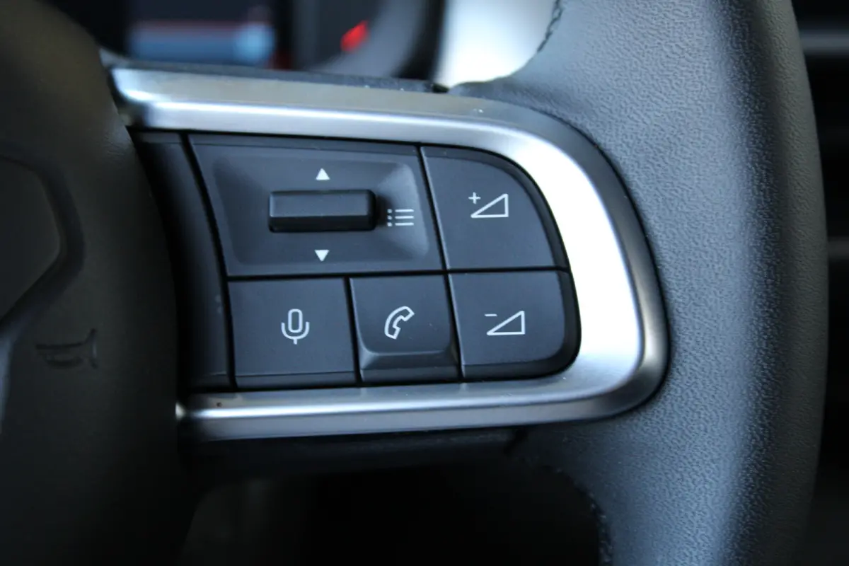 Summit 54 kWh | SOH 98% | Camera | Adaptive cruise control | Full LED | Apple Carplay/ Android Auto |