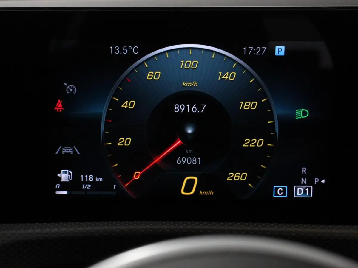 200 163pk DCT Progressive Navigatie Camera Parkeersensoren Elektrische achterklep Stoelverwarming Cruise Control Climate Control