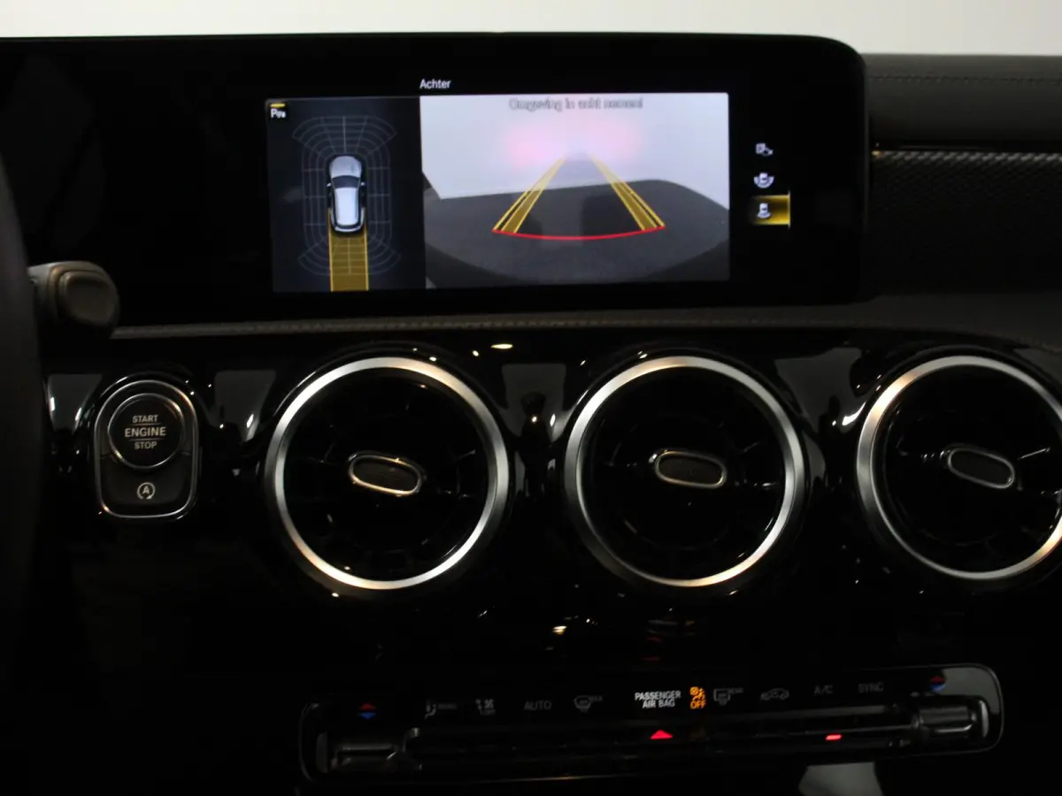 200 163pk DCT Progressive Navigatie Camera Parkeersensoren Elektrische achterklep Stoelverwarming Cruise Control Climate Control