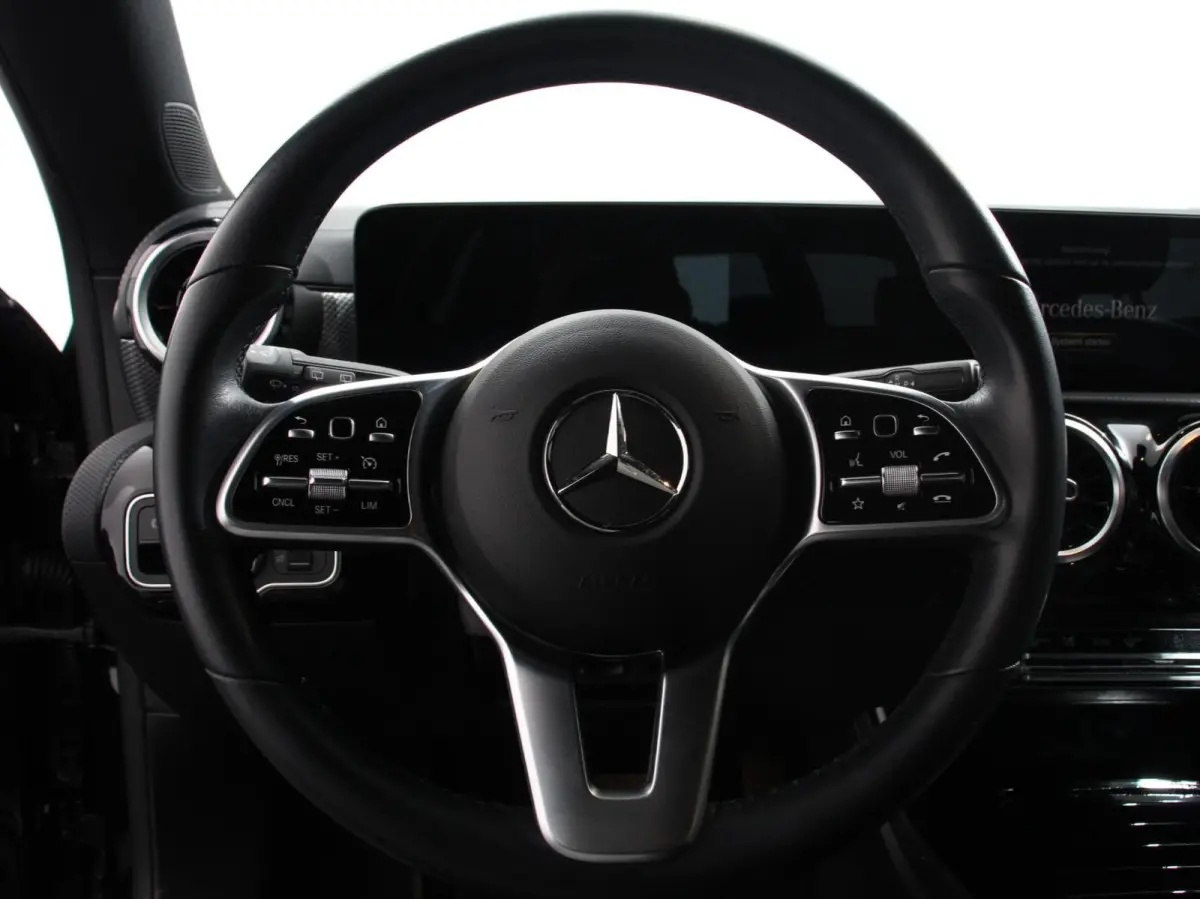 200 163pk DCT Progressive Navigatie Camera Parkeersensoren Elektrische achterklep Stoelverwarming Cruise Control Climate Control