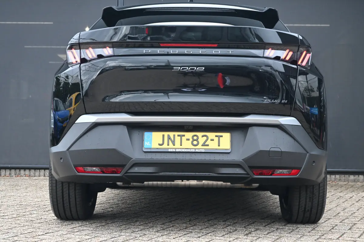 1.6 plug-in Hybrid 195 Allure Tot 8 Jaar Garantie! | Afn. Trekhaak | 7,4kW Lader | Achteruitrijcamera | Navigatie | Keyless-Entry | !!