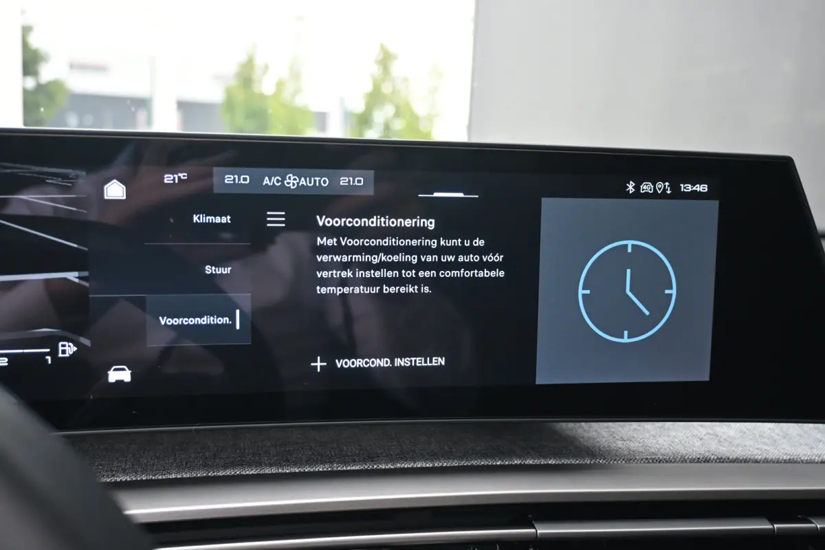 1.6 plug-in Hybrid 195 Allure Tot 8 Jaar Garantie! | Afn. Trekhaak | 7,4kW Lader | Achteruitrijcamera | Navigatie | Keyless-Entry | !!