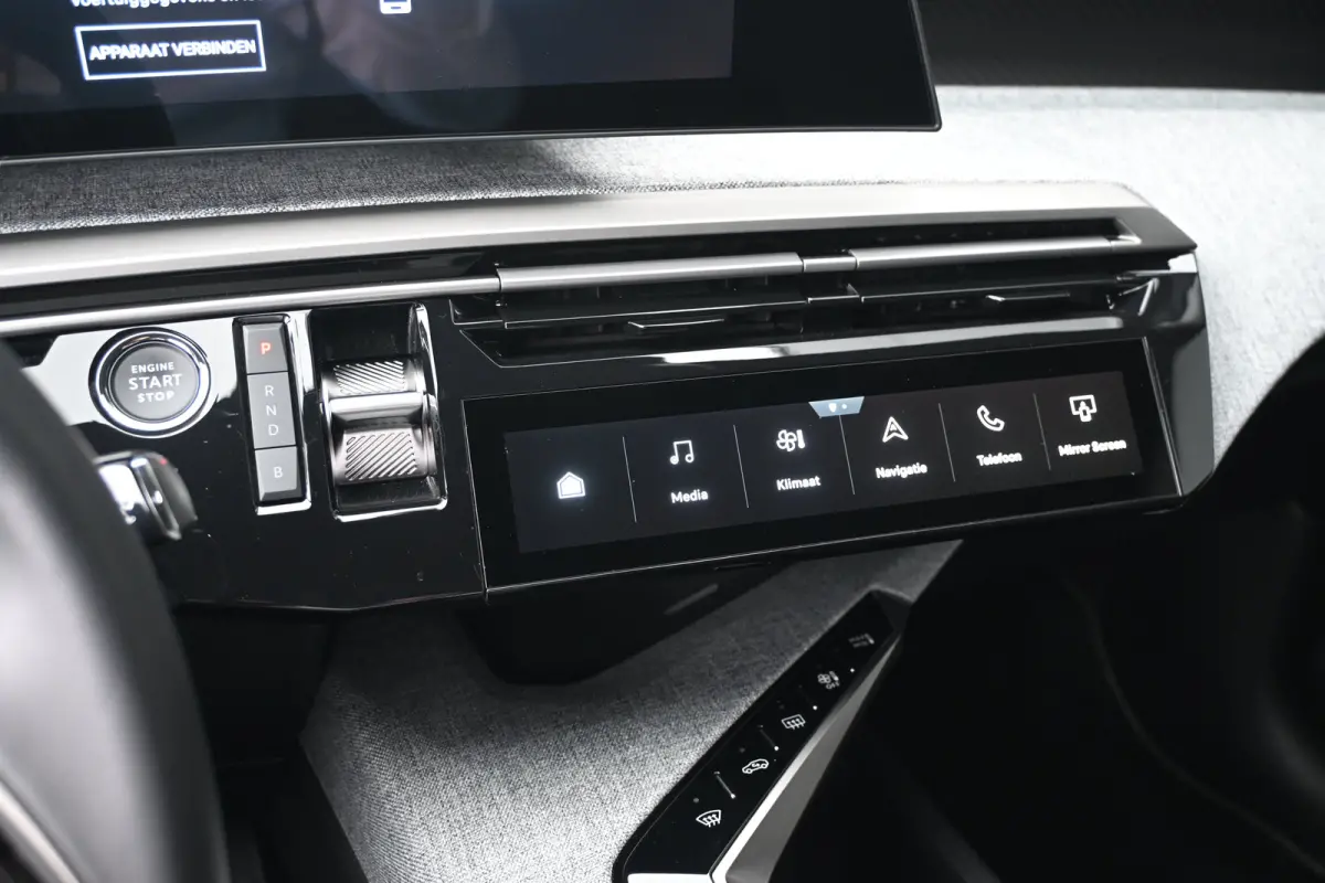 1.6 plug-in Hybrid 195 Allure Tot 8 Jaar Garantie! | Afn. Trekhaak | 7,4kW Lader | Achteruitrijcamera | Navigatie | Keyless-Entry | !!