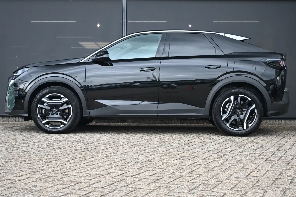 1.6 plug-in Hybrid 195 Allure Tot 8 Jaar Garantie! | Afn. Trekhaak | 7,4kW Lader | Achteruitrijcamera | Navigatie | Keyless-Entry | !!