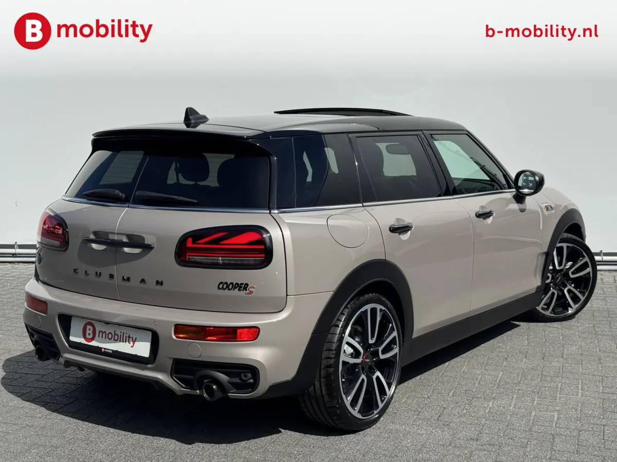 2.0 Cooper S JCW Trim Final Edition 179Pk Automaat | Panoramadak | Head-Up Display | Achteruitrijcamera | Harman/Kardon Sound System | DAB