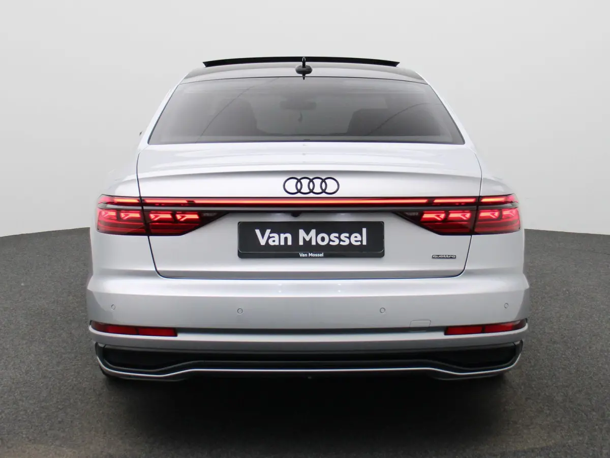 60 TFSI e quattro Lang | Adaptive cruise control | Nachtzichtassistent | Luchtvering | Glazen panoramadak | Dynamische vierwielbesturing | Bang & Olufsen Premium 3D | Head-up display | Dodeh