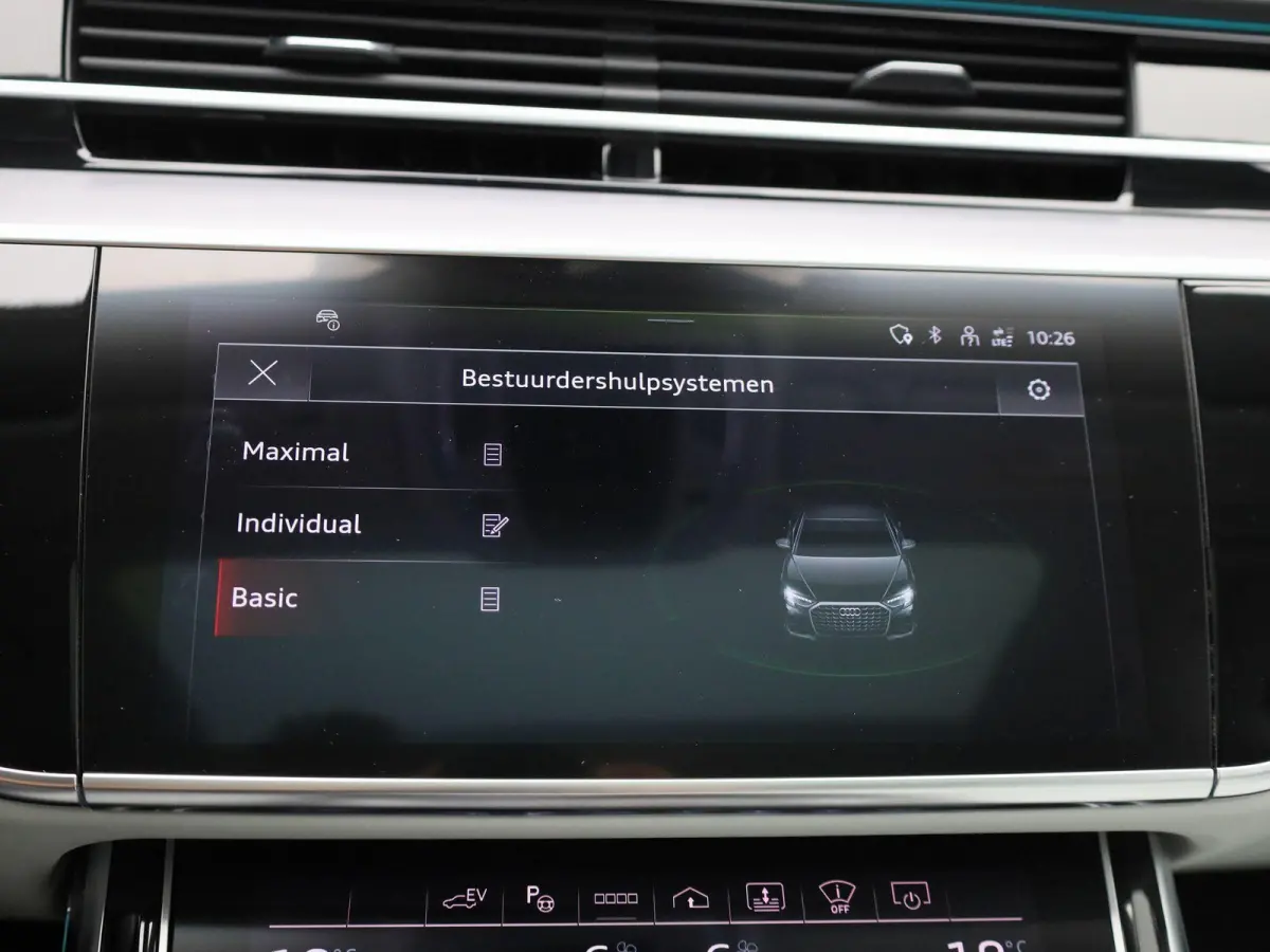 60 TFSI e quattro Lang | Adaptive cruise control | Nachtzichtassistent | Luchtvering | Glazen panoramadak | Dynamische vierwielbesturing | Bang & Olufsen Premium 3D | Head-up display | Dodeh
