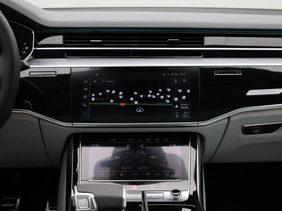 60 TFSI e quattro Lang | Adaptive cruise control | Nachtzichtassistent | Luchtvering | Glazen panoramadak | Dynamische vierwielbesturing | Bang & Olufsen Premium 3D | Head-up display | Dodeh