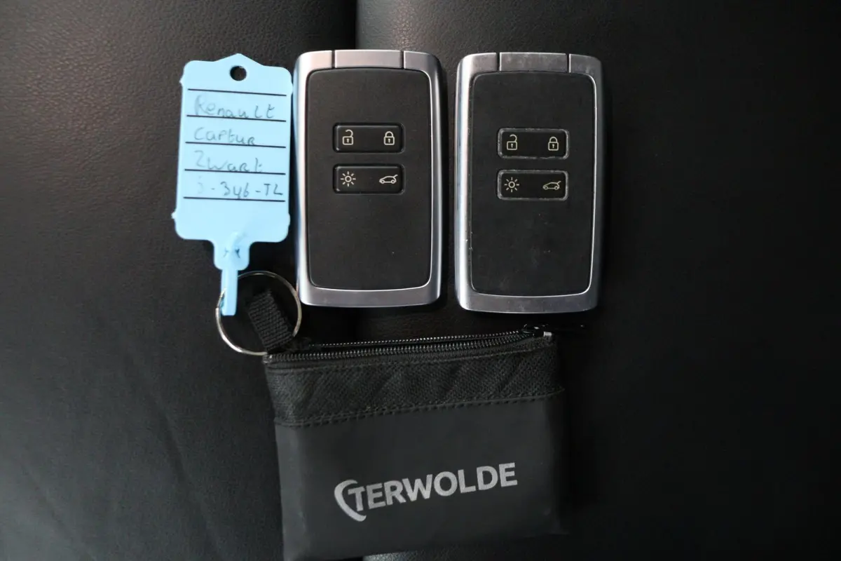 TCe 130 EDC GPF Initiale Paris | Trekhaak | File Assistent |