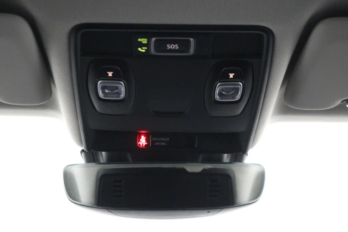 TCe 130 EDC GPF Initiale Paris | Trekhaak | File Assistent |
