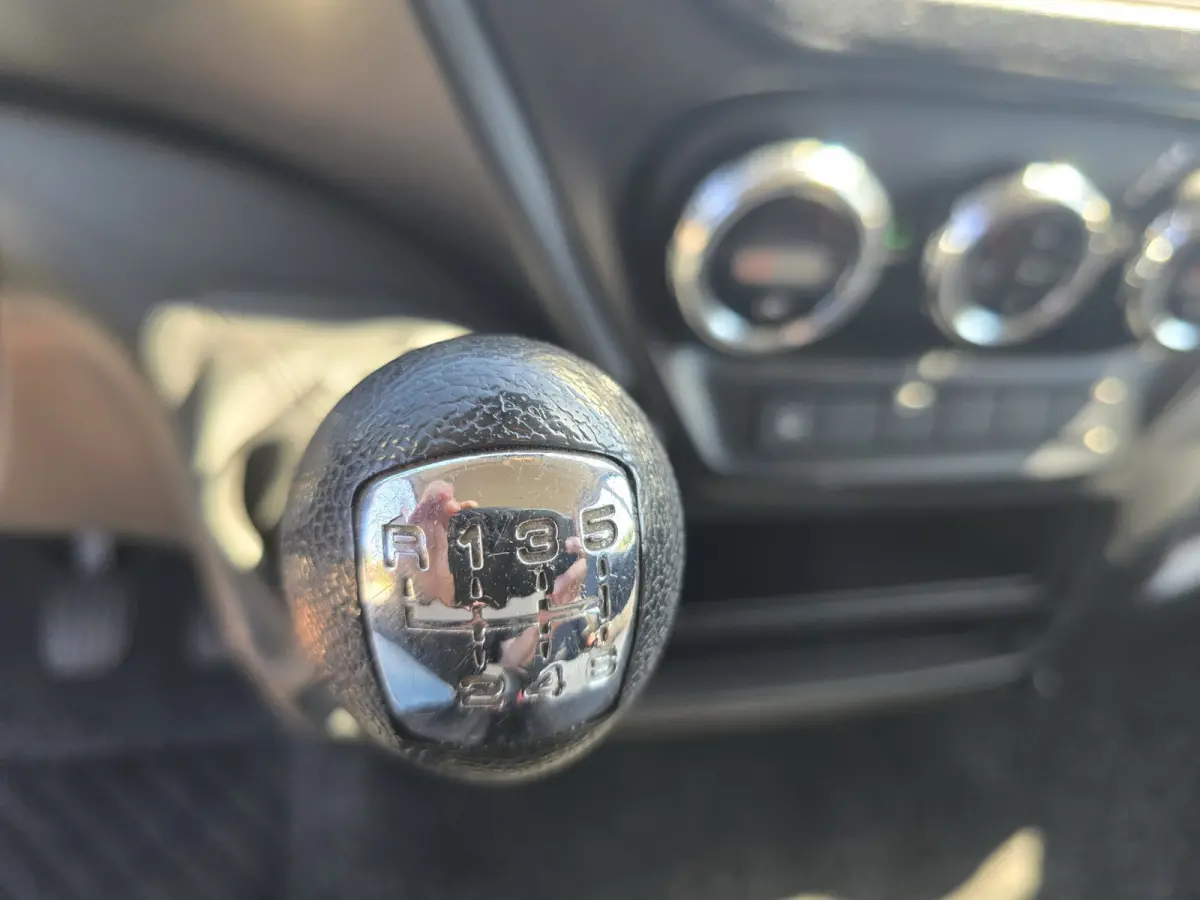 35C14V 2.3 410 H2 Camera Airco Cruise Bakwagen Volume dubbel lucht 30 m3