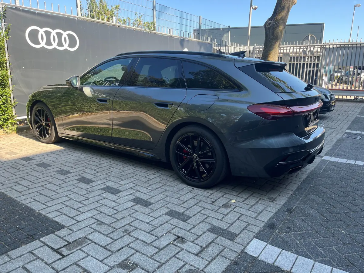 Avant S-line quattro 299PK | Panoramadak | Leder/alcantara | 360 camera | Bang&Olufsen | Head-up | Memory stoel |