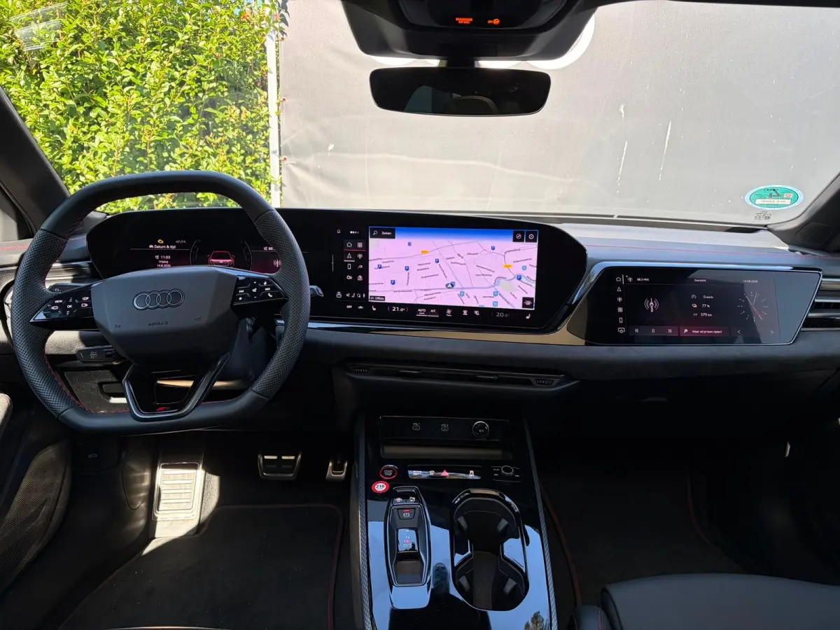 Avant S-line quattro 299PK | Panoramadak | Leder/alcantara | 360 camera | Bang&Olufsen | Head-up | Memory stoel |