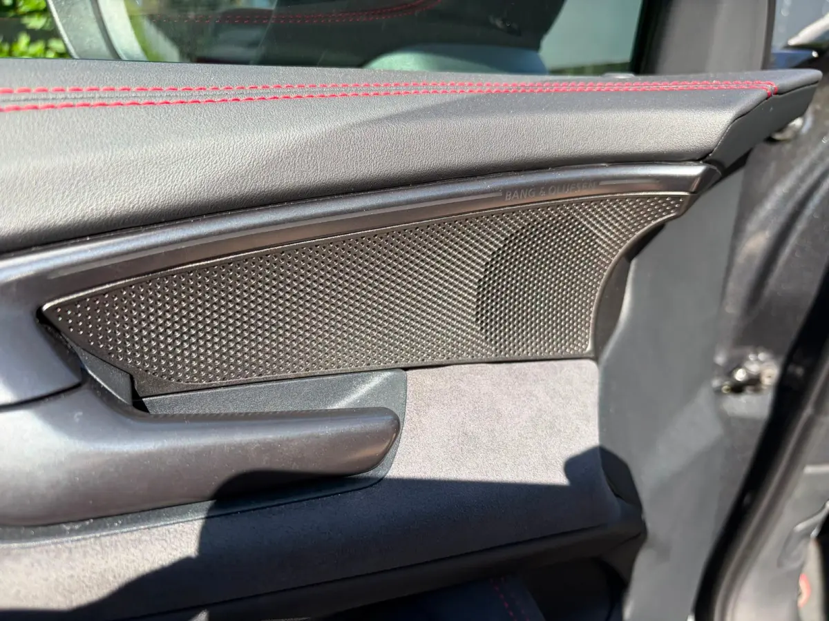 Avant S-line quattro 299PK | Panoramadak | Leder/alcantara | 360 camera | Bang&Olufsen | Head-up | Memory stoel |