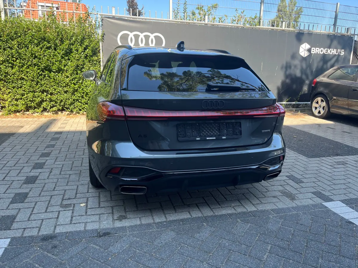 Avant S-line quattro 299PK | Panoramadak | Leder/alcantara | 360 camera | Bang&Olufsen | Head-up | Memory stoel |