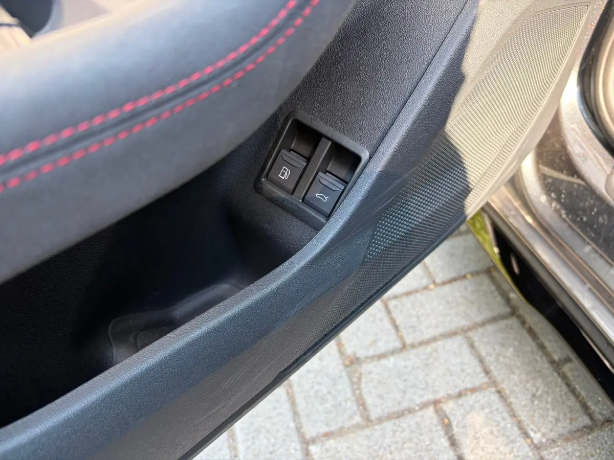 Avant S-line quattro 299PK | Panoramadak | Leder/alcantara | 360 camera | Bang&Olufsen | Head-up | Memory stoel |
