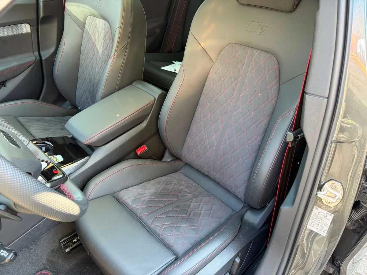 Avant S-line quattro 299PK | Panoramadak | Leder/alcantara | 360 camera | Bang&Olufsen | Head-up | Memory stoel |