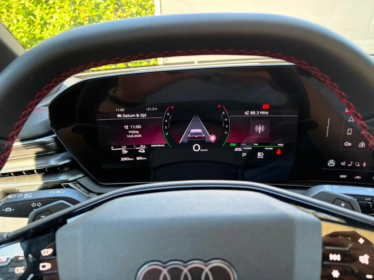 Avant S-line quattro 299PK | Panoramadak | Leder/alcantara | 360 camera | Bang&Olufsen | Head-up | Memory stoel |