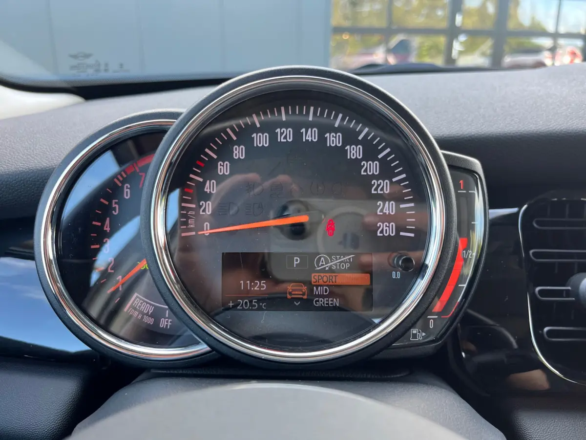 1.5 Cooper Camden Plus Edition NL.Auto/Two-Tone/Nieuw-Model/Full Led/Carplay/1Ste Eigenaar/Dealer onderhouden