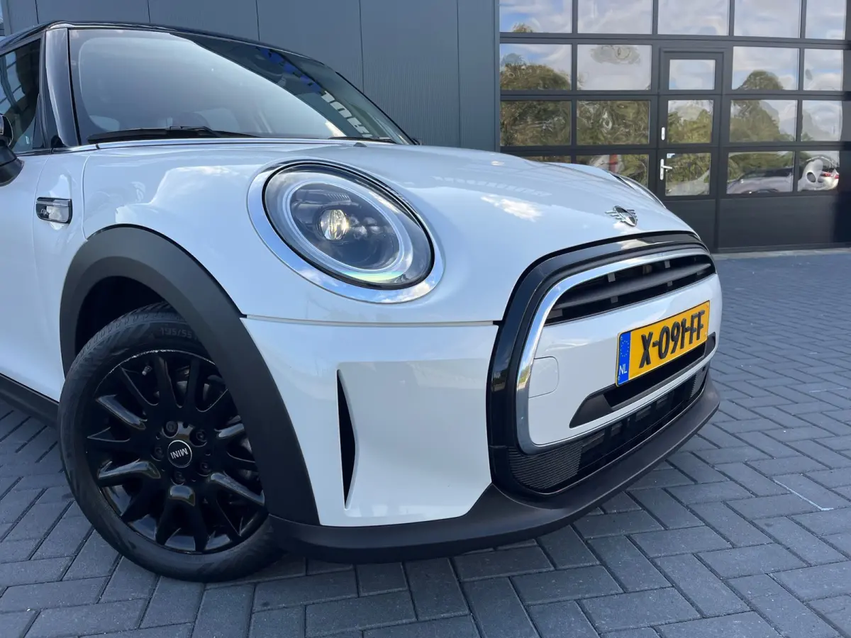 1.5 Cooper Camden Plus Edition NL.Auto/Two-Tone/Nieuw-Model/Full Led/Carplay/1Ste Eigenaar/Dealer onderhouden