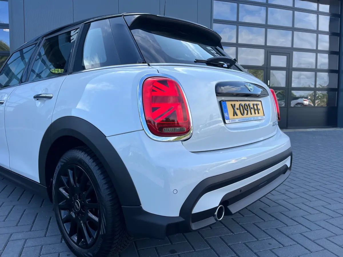1.5 Cooper Camden Plus Edition NL.Auto/Two-Tone/Nieuw-Model/Full Led/Carplay/1Ste Eigenaar/Dealer onderhouden