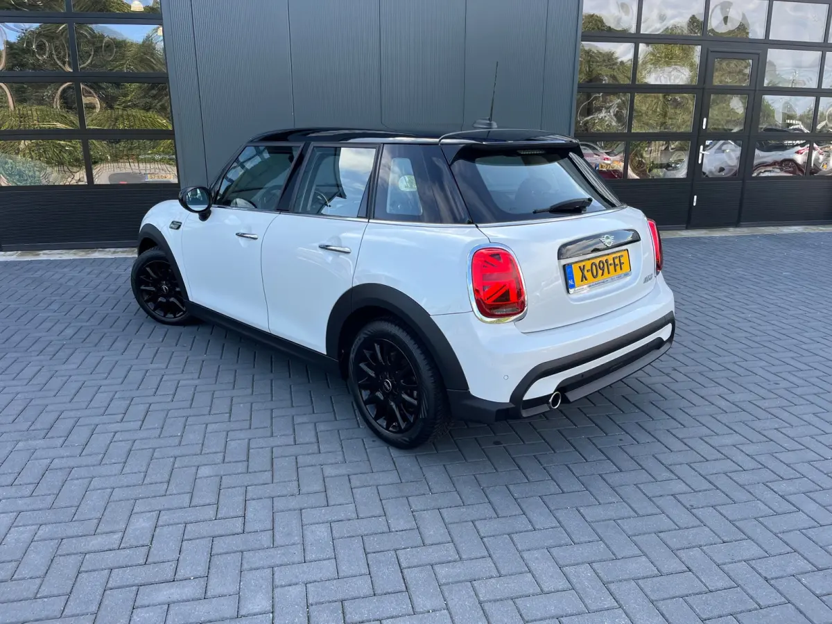 1.5 Cooper Camden Plus Edition NL.Auto/Two-Tone/Nieuw-Model/Full Led/Carplay/1Ste Eigenaar/Dealer onderhouden