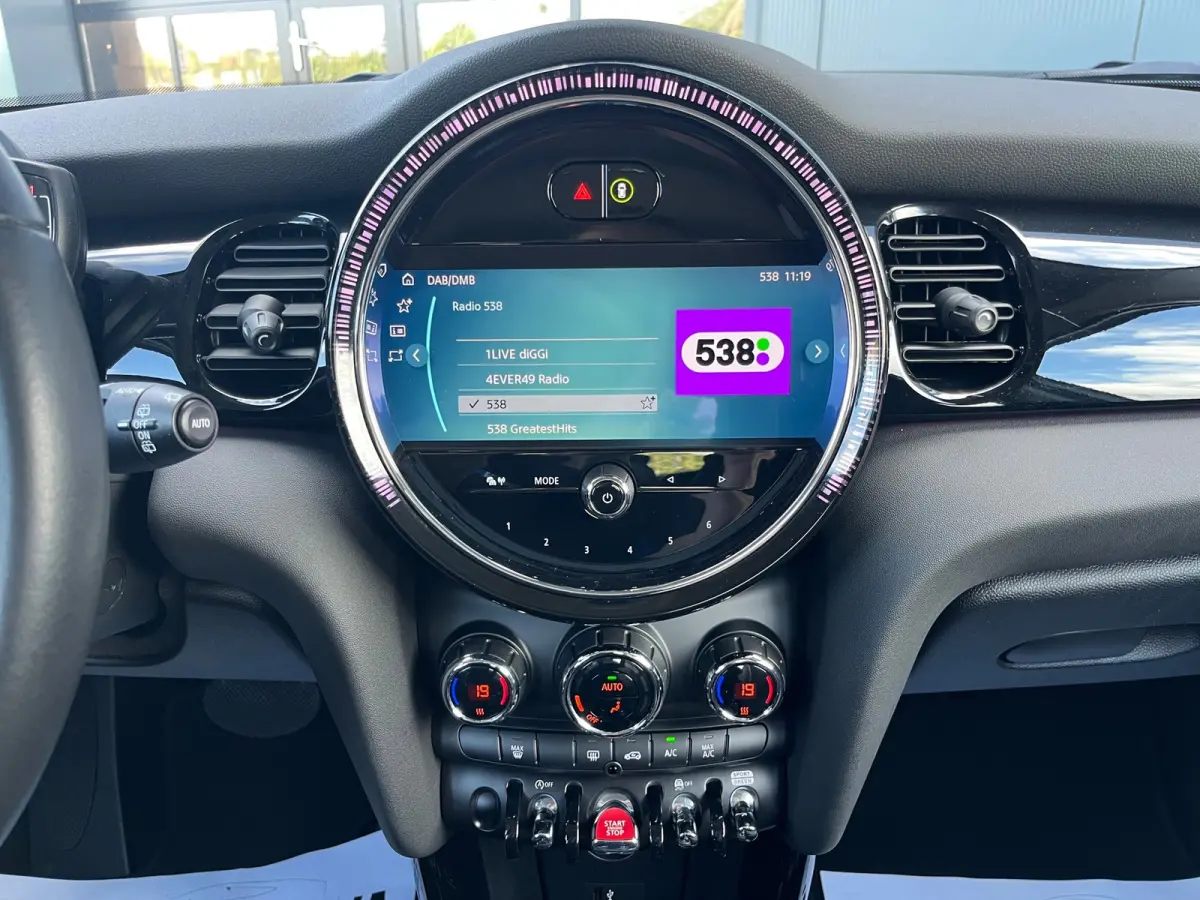 1.5 Cooper Camden Plus Edition NL.Auto/Two-Tone/Nieuw-Model/Full Led/Carplay/1Ste Eigenaar/Dealer onderhouden