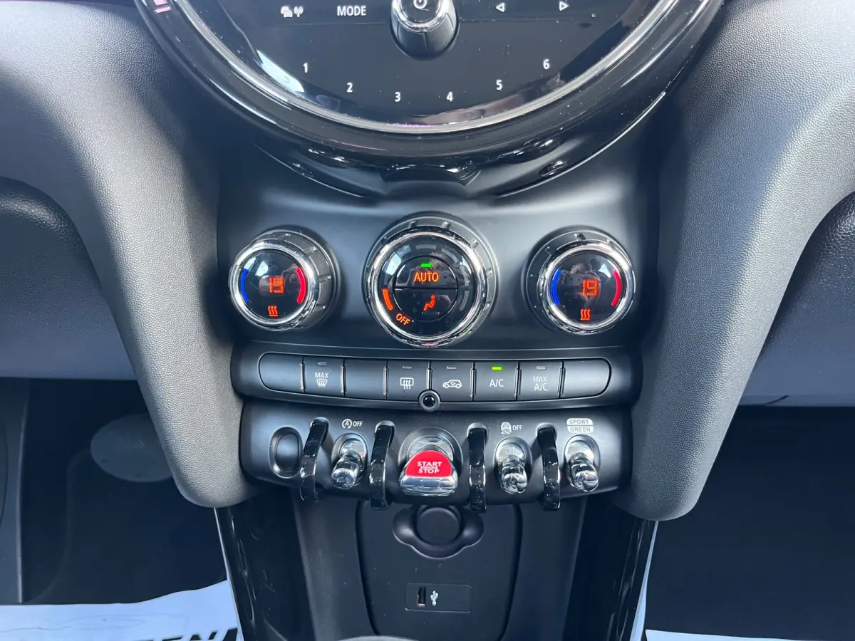 1.5 Cooper Camden Plus Edition NL.Auto/Two-Tone/Nieuw-Model/Full Led/Carplay/1Ste Eigenaar/Dealer onderhouden