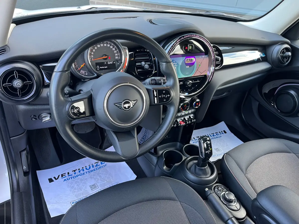 1.5 Cooper Camden Plus Edition NL.Auto/Two-Tone/Nieuw-Model/Full Led/Carplay/1Ste Eigenaar/Dealer onderhouden