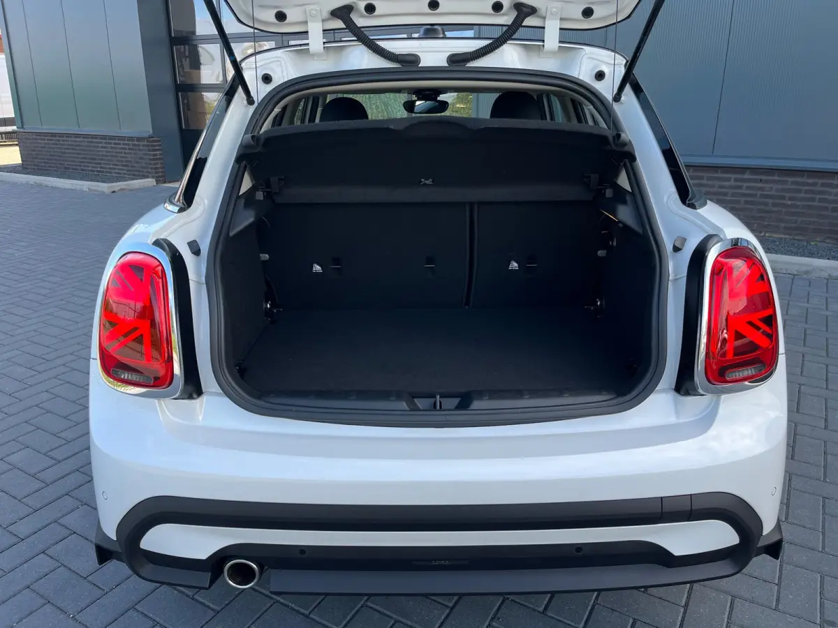 1.5 Cooper Camden Plus Edition NL.Auto/Two-Tone/Nieuw-Model/Full Led/Carplay/1Ste Eigenaar/Dealer onderhouden