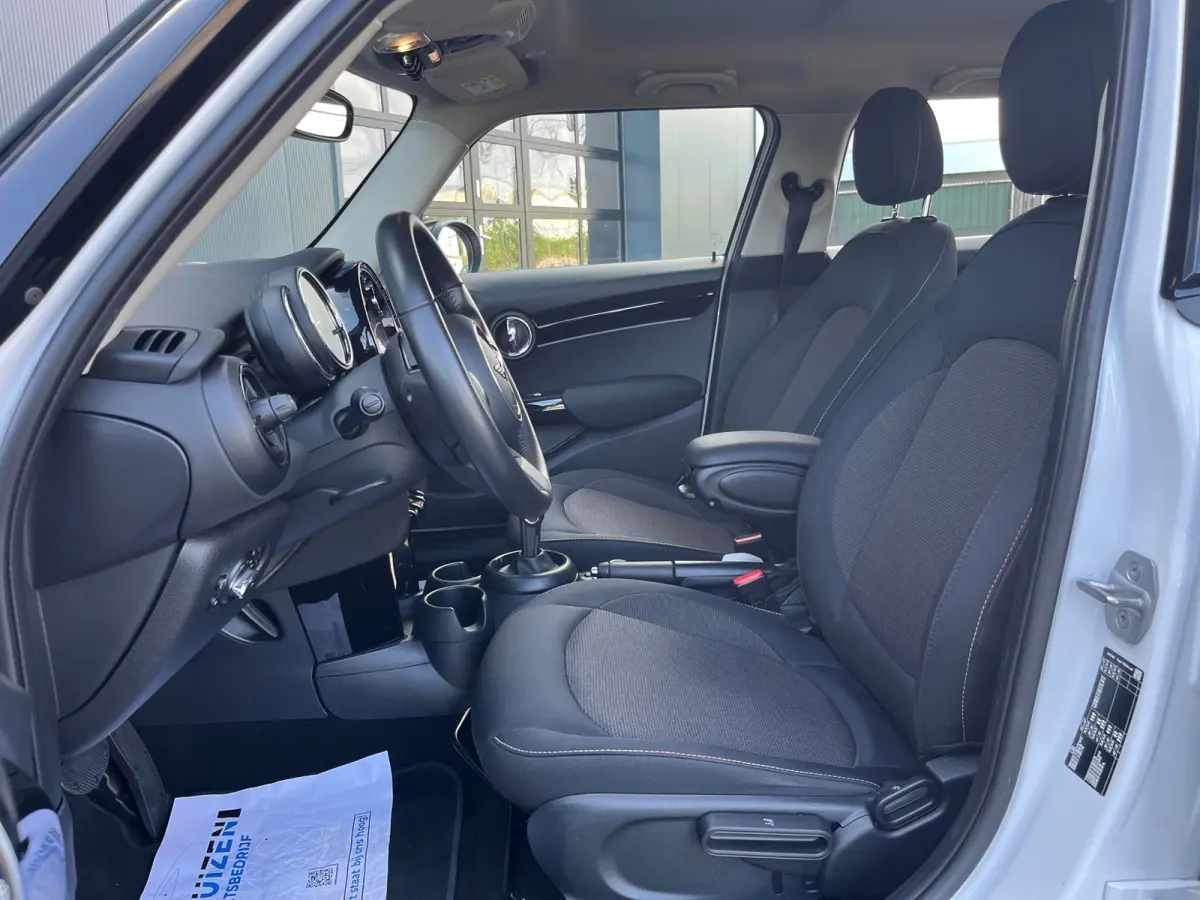 1.5 Cooper Camden Plus Edition NL.Auto/Two-Tone/Nieuw-Model/Full Led/Carplay/1Ste Eigenaar/Dealer onderhouden