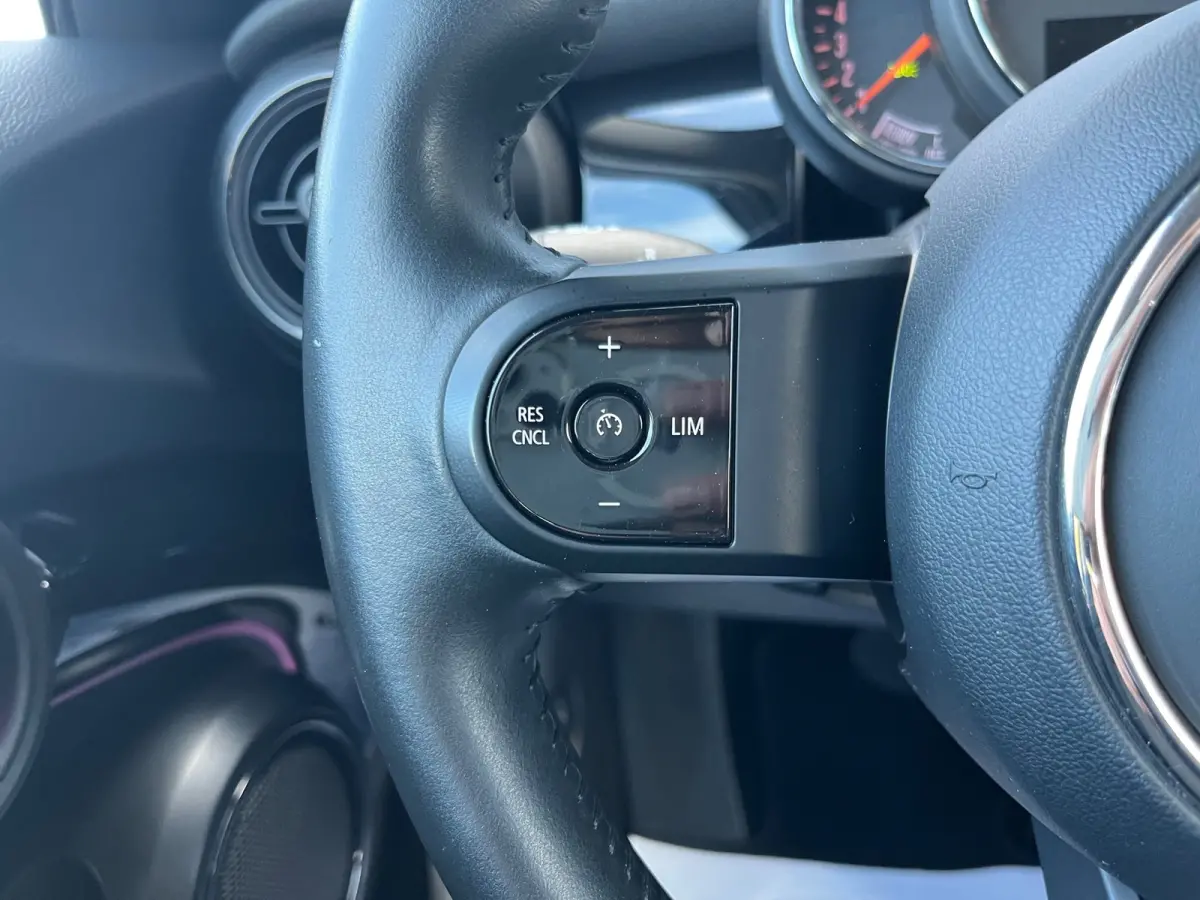 1.5 Cooper Camden Plus Edition NL.Auto/Two-Tone/Nieuw-Model/Full Led/Carplay/1Ste Eigenaar/Dealer onderhouden
