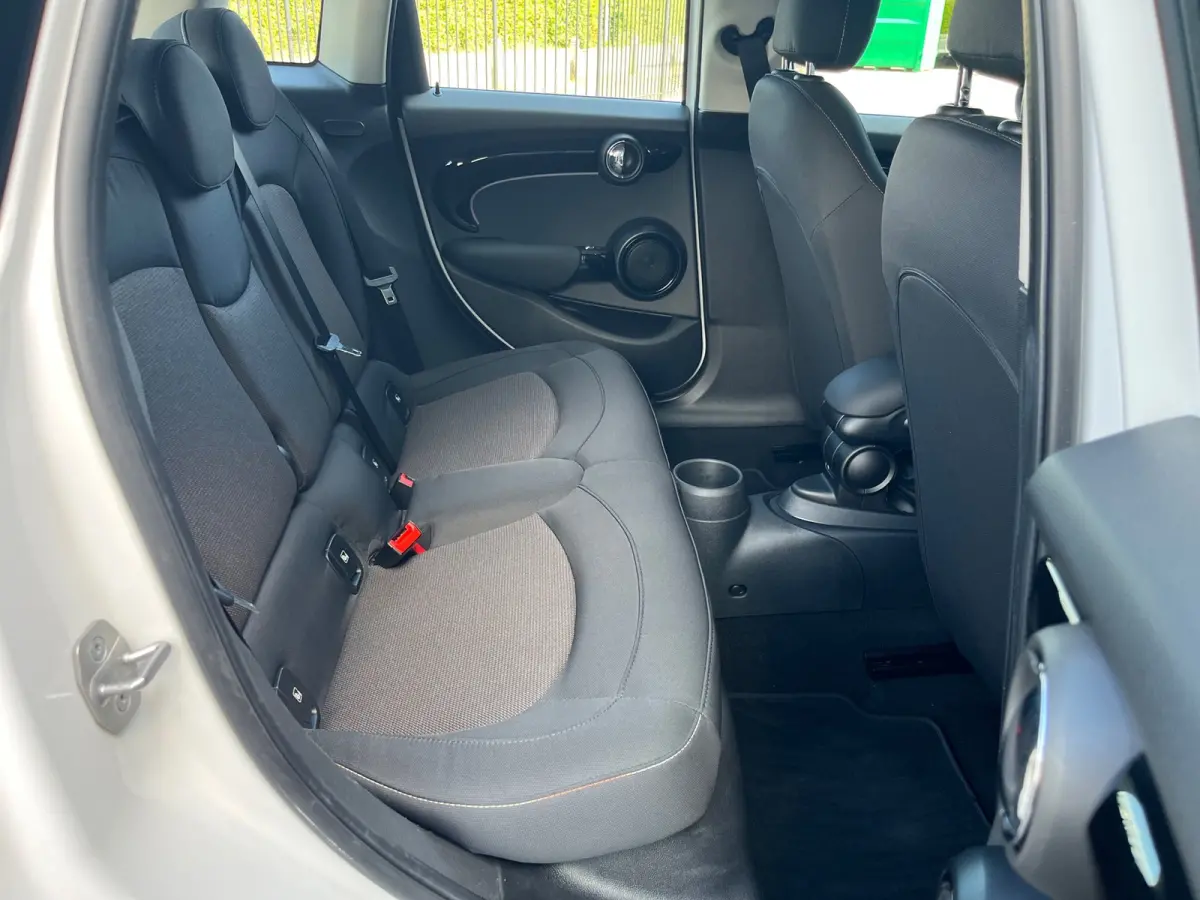 1.5 Cooper Camden Plus Edition NL.Auto/Two-Tone/Nieuw-Model/Full Led/Carplay/1Ste Eigenaar/Dealer onderhouden