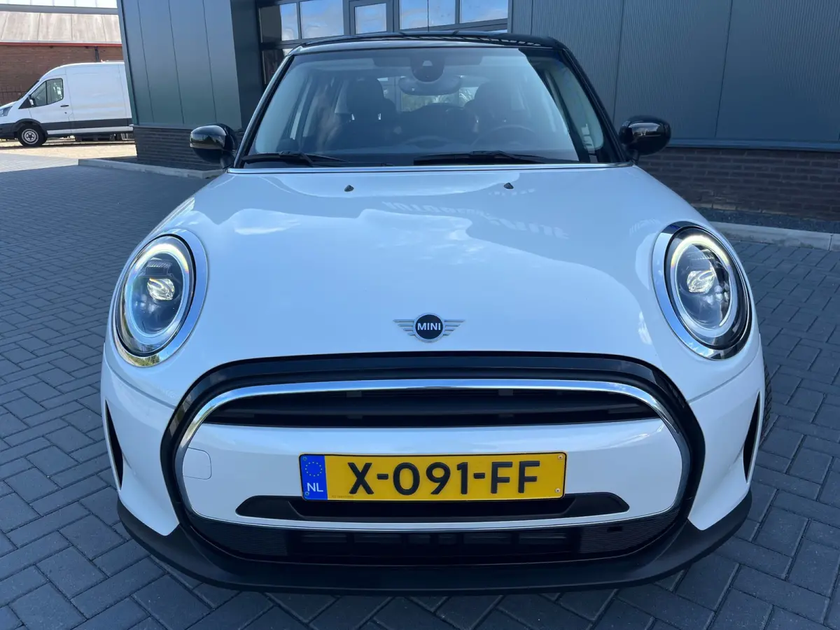 1.5 Cooper Camden Plus Edition NL.Auto/Two-Tone/Nieuw-Model/Full Led/Carplay/1Ste Eigenaar/Dealer onderhouden