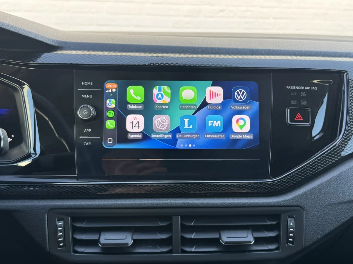 1.0 TSI Life Edition Camera Carplay Adaptive cruise Airco All season banden