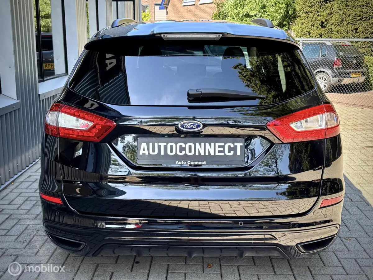 2.0 ST-Line, PANO, NAVI, CRUISE, CAMERA, VOL OPTIES.