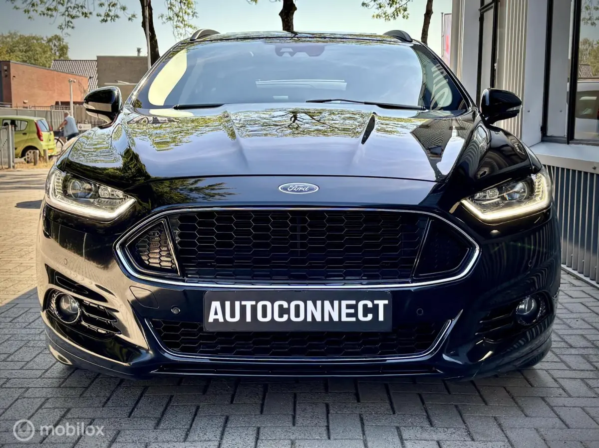2.0 ST-Line, PANO, NAVI, CRUISE, CAMERA, VOL OPTIES.