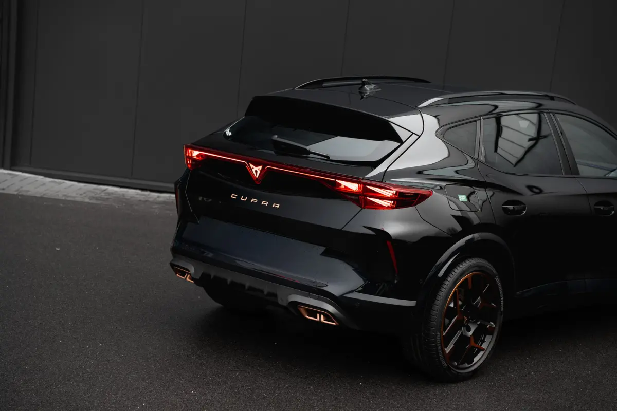 1.5 TSI e-Hybrid 272pk VZ Performance | Garantie t/m 2030 | Panoramadak | Trekhaak | Sennheiser | 360 Camera | Leder